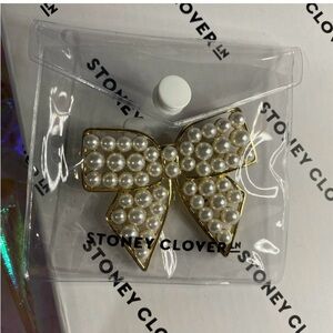 Stoney Clover Pearl Bow pin/ brooch
